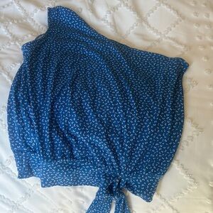 Willow Blue and White Patterned Top